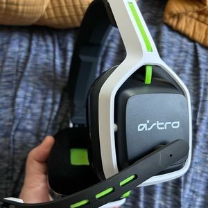 Astro A20 wireless Xbox gaming headset